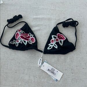 Floral Embroidery Flora Top